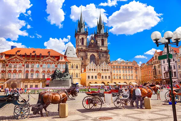 PRAGUE -VIENNE-BRATISLAVA